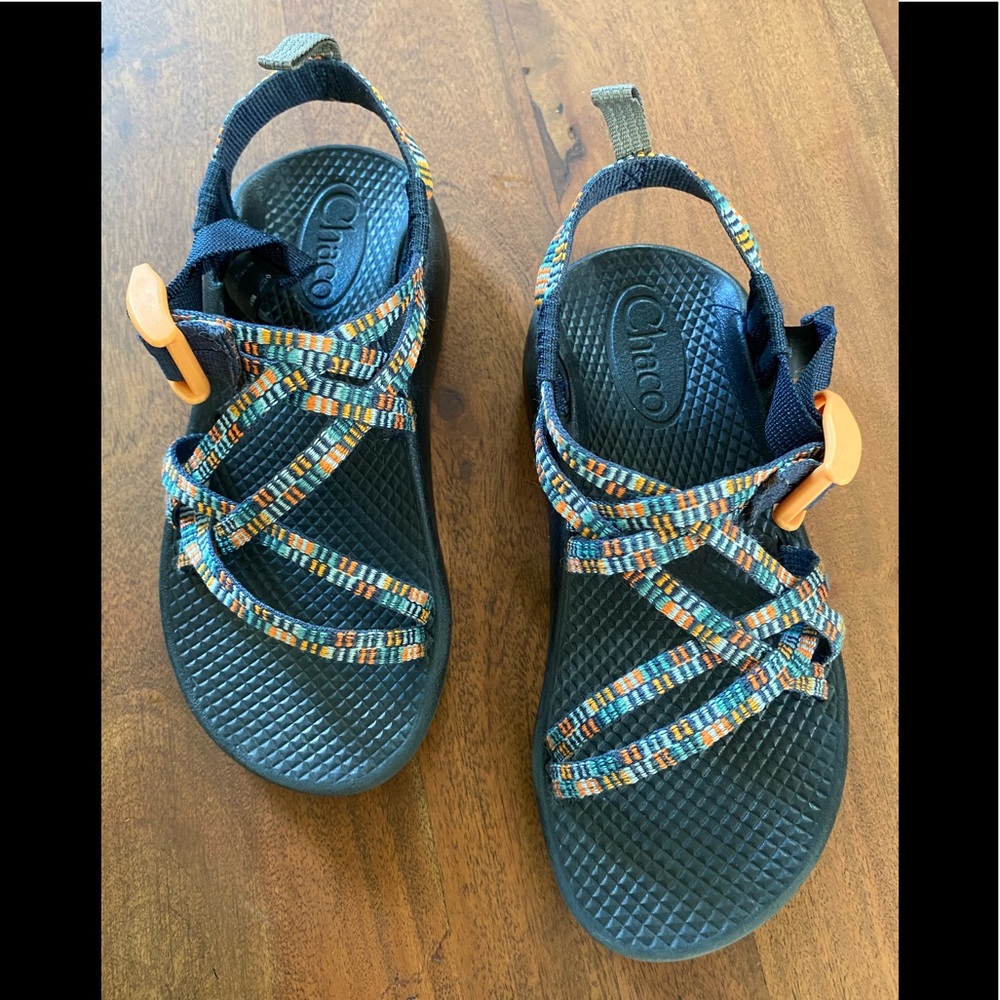EUC Chaco sandals - Sz 1
